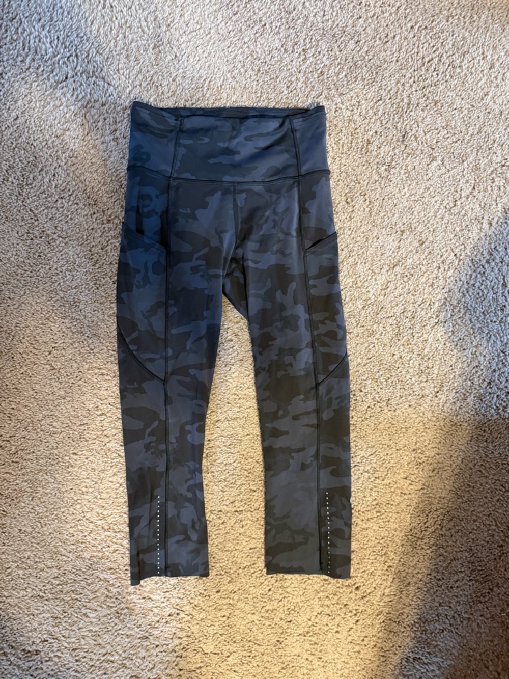 Lululemon Black/Blue Camo Cropped Leggings